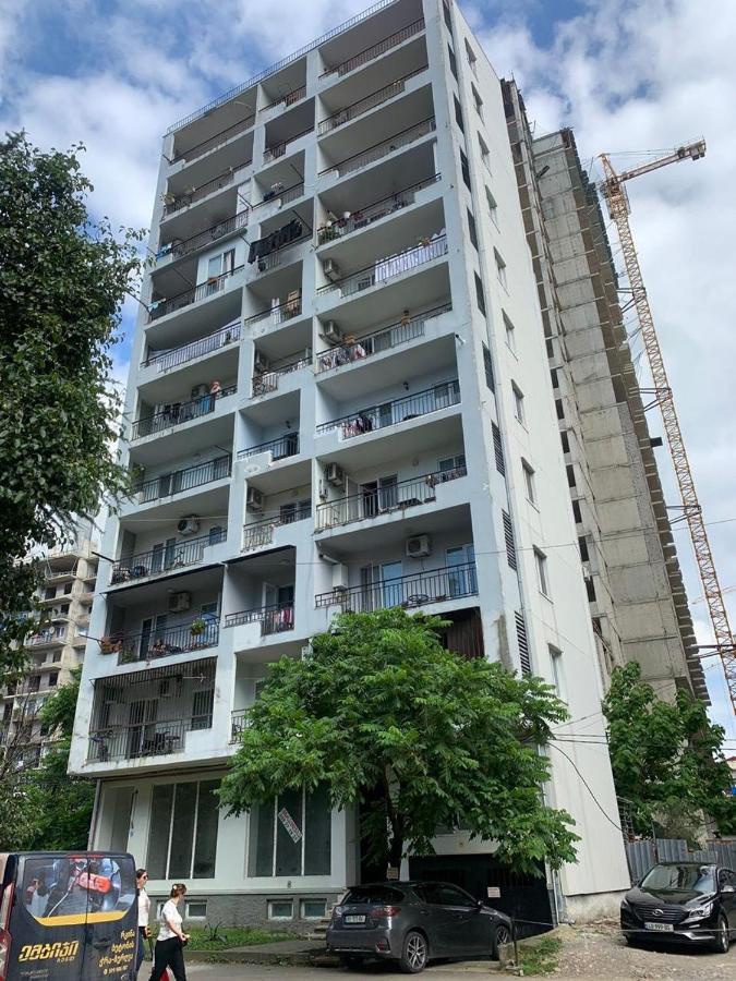 Big, Comfortable Apartment In Batumi Near The Sea Экстерьер фото