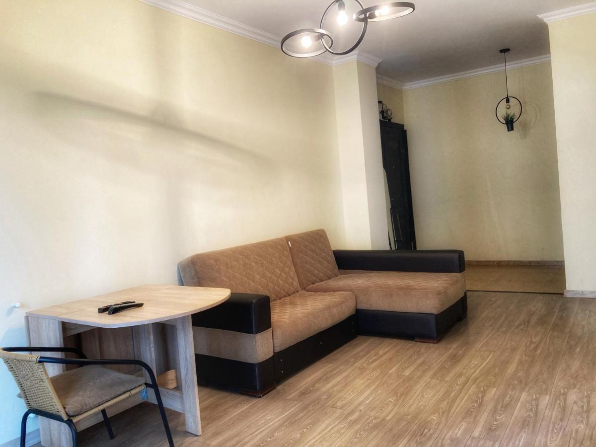 Big, Comfortable Apartment In Batumi Near The Sea Экстерьер фото